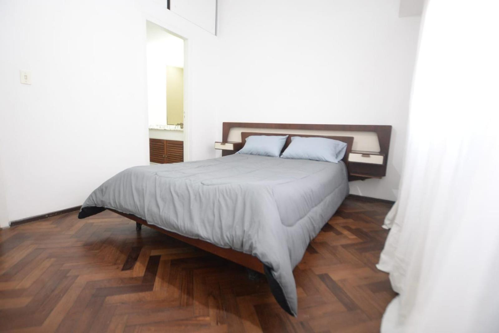 Departamento Hasta 8 Pesonas Frente A Plaza Colon Cento Estacionamiento